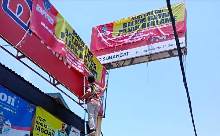 Bapenda Surabaya Tertibkan 3.187 Reklame Ilegal demi Kejar Target Pajak 2025
