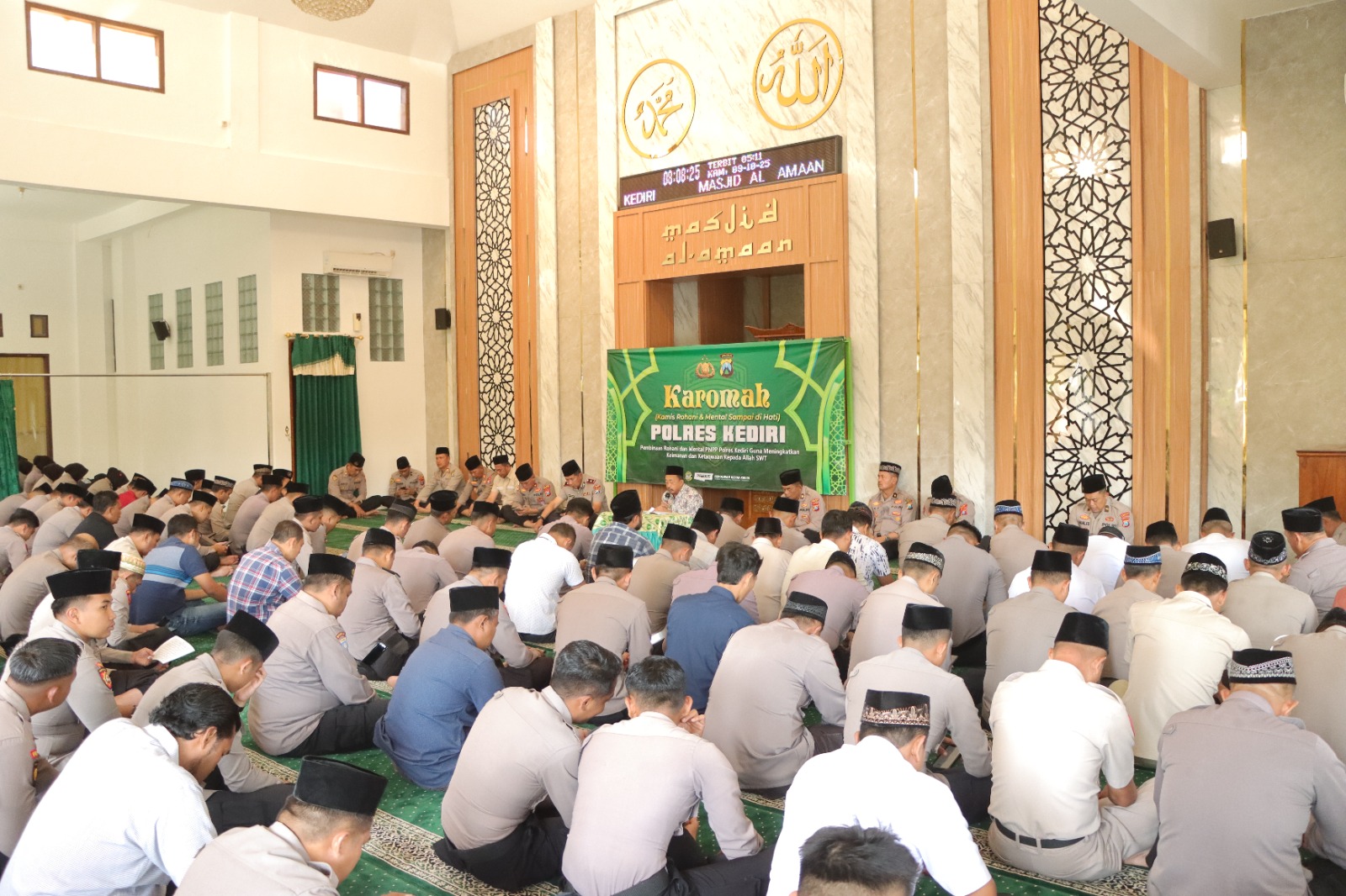 Polres Kediri Tebar Nilai Iman dan Kebaikan di Tengah Pengabdian melalui Karomah