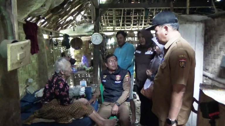 Ratusan Ribu Keluarga Ngawi Masuk Data Kemiskinan, Dinsos Validasi 349.136 Penerima Bansos