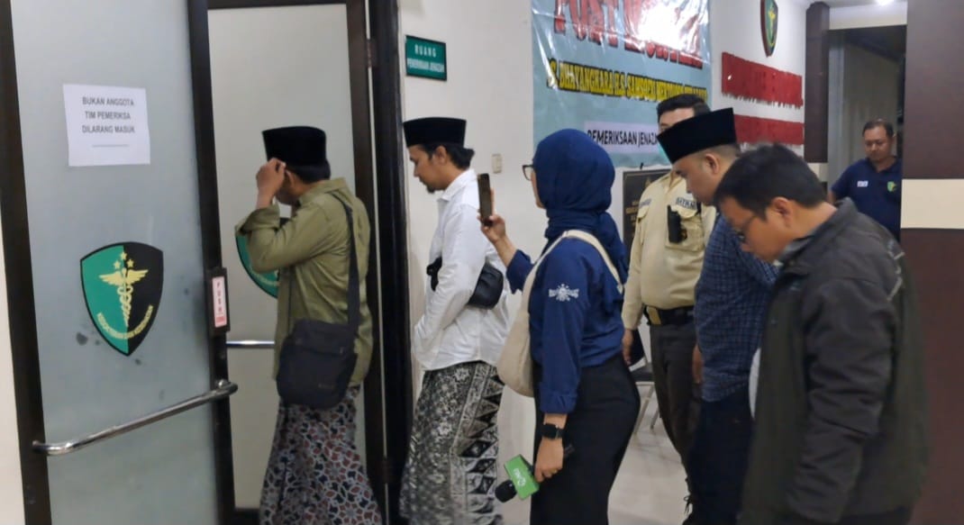 Teridentifikasi Tim DVI, 3 Jenazah Korban Ponpes Al Khoziny Diserahkan kepada Keluarga
