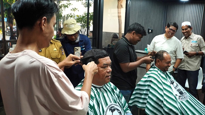 TTL Buka Peluang Kerja Warga Ring 1 Surabaya Lewat Program Lamong Cukur