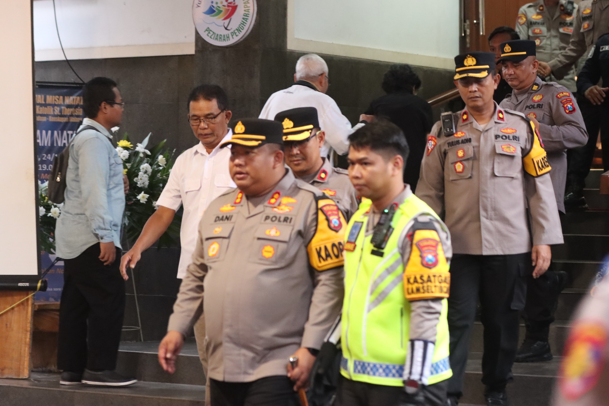 Kapolres Pasuruan Perketat Pengamanan Misa Natal 2025 di Gereja Santa Theresia