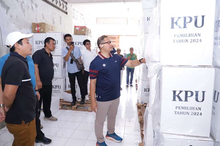 Pj Wali Kota Batu Tinjau Kesiapan Logistik Pilkada Serentak 2024