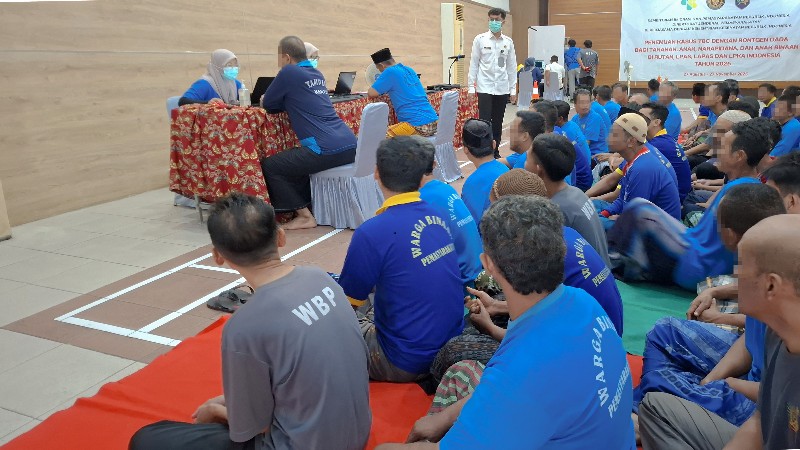 Deteksi Dini TBC, WBP Lapas Kediri Ikuti Rontgen Massal