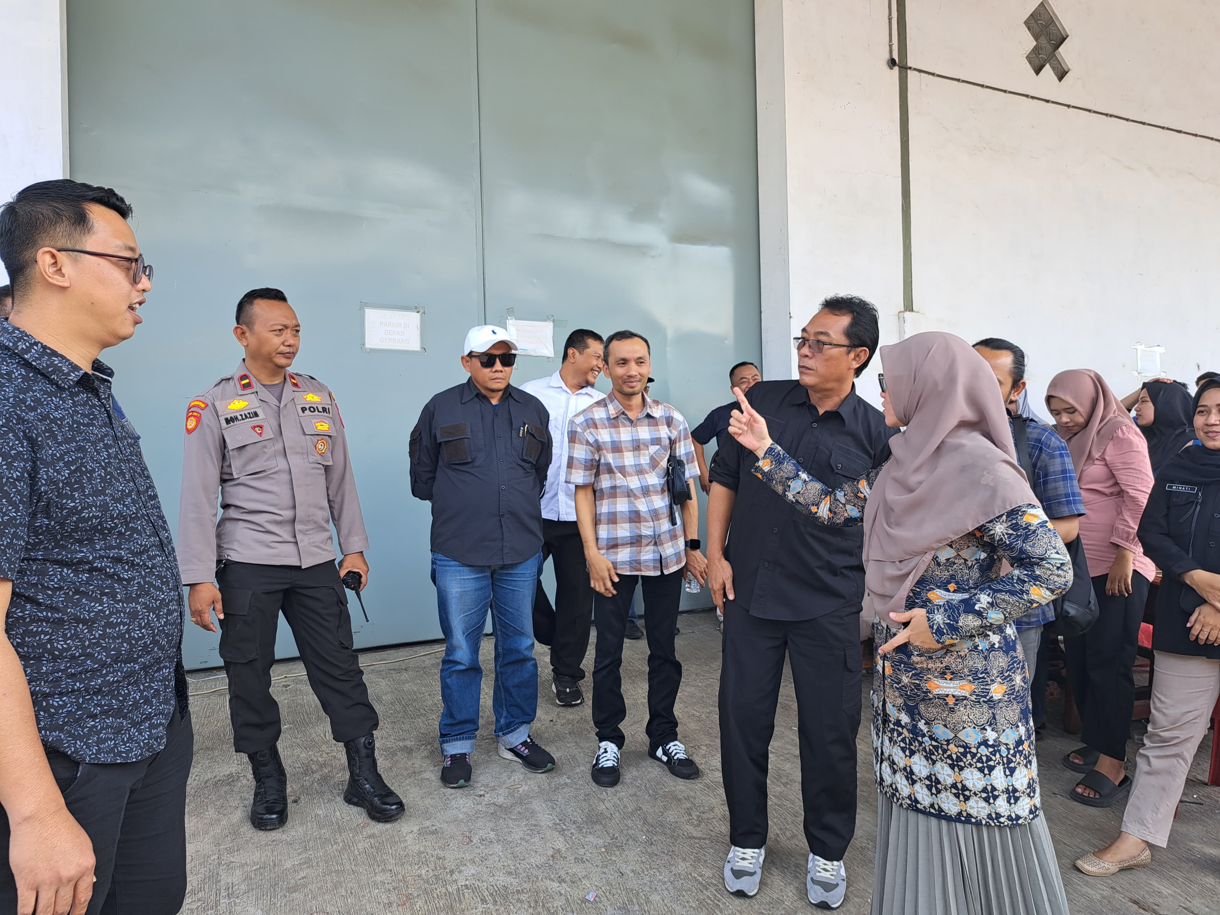 Sidak Gudang Logistik KPU, Pansus Pilkada DPRD Jember Pastikan Proses Sorlip Steril