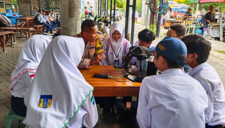 Edukasi Anti Bullying Polres Pelabuhan Tanjung Perak Sasar Pelajar Surabaya