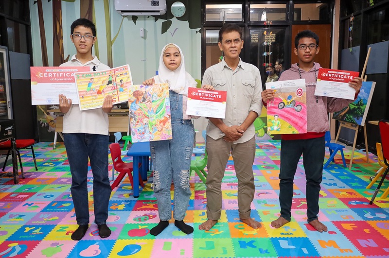 Anak Disabilitas Surabaya Borong Juara Kompetisi Seni Internasional