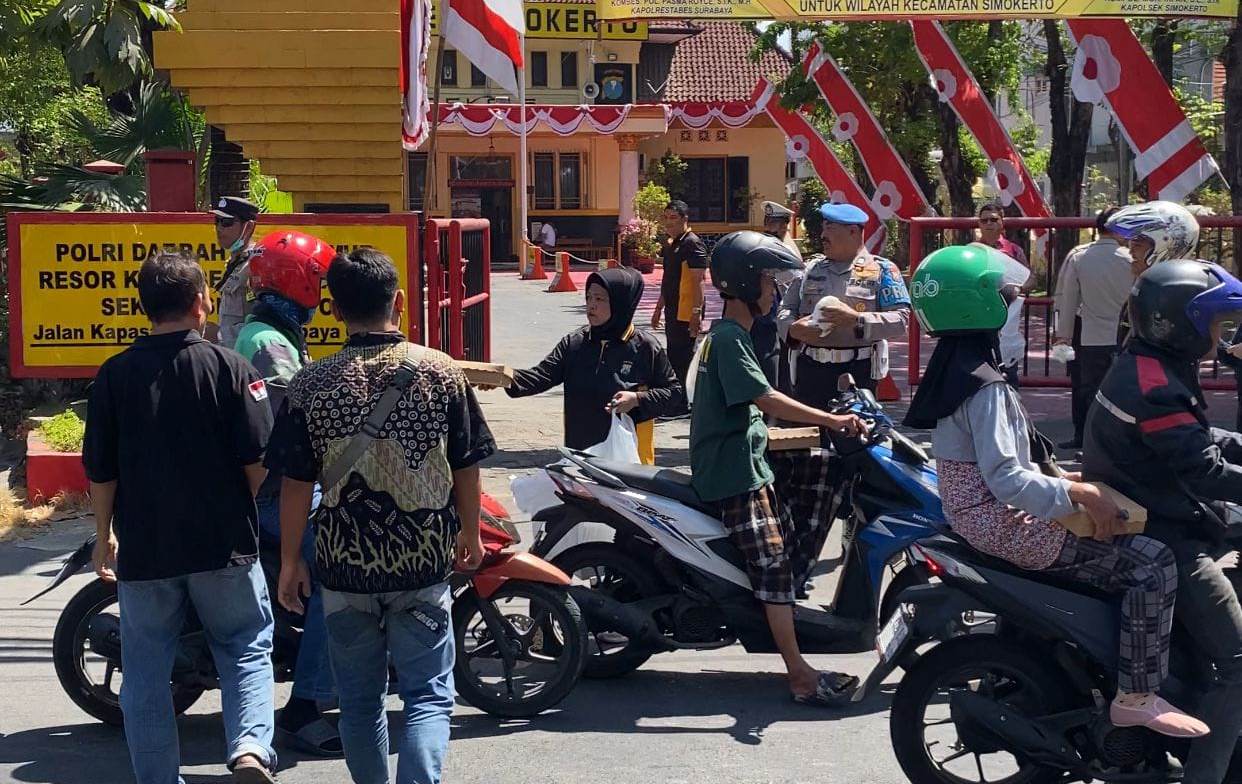 Polsek Simokerto Terapkan Pelayanan Prima, Warga Merasa Diistimewakan