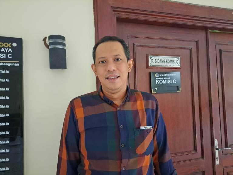 Komisi C Desak Pemkot Surabaya Tambah Armada Sampah