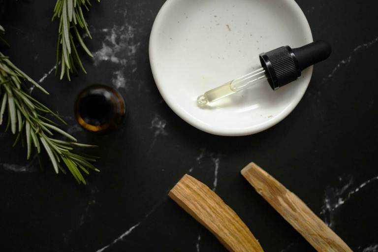 Manfaat Rosemary untuk Menumbuhkan Rambut Baru dan Mengurangi Pitak