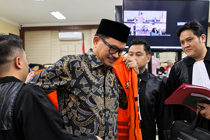KPK Geledah 2 Dinas di Madiun, Sita Dokumen dan Bukti Elektronik Kasus Maidi