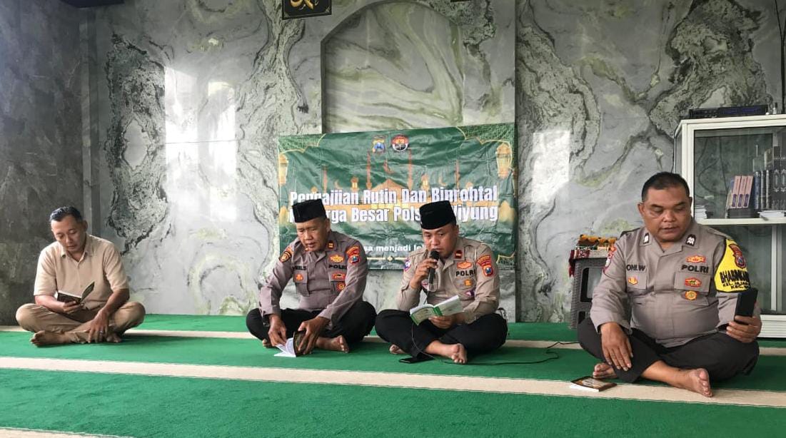 Pengajian dan Binrohtal Polsek Wiyung, Tingkatkan Keimanan Anggota