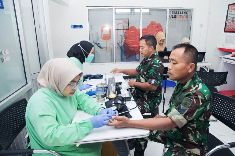 Bakti Teritorial Prima, Kodim 0821/Lumajang Gelar Donor Darah HUT Ke-80 TNI