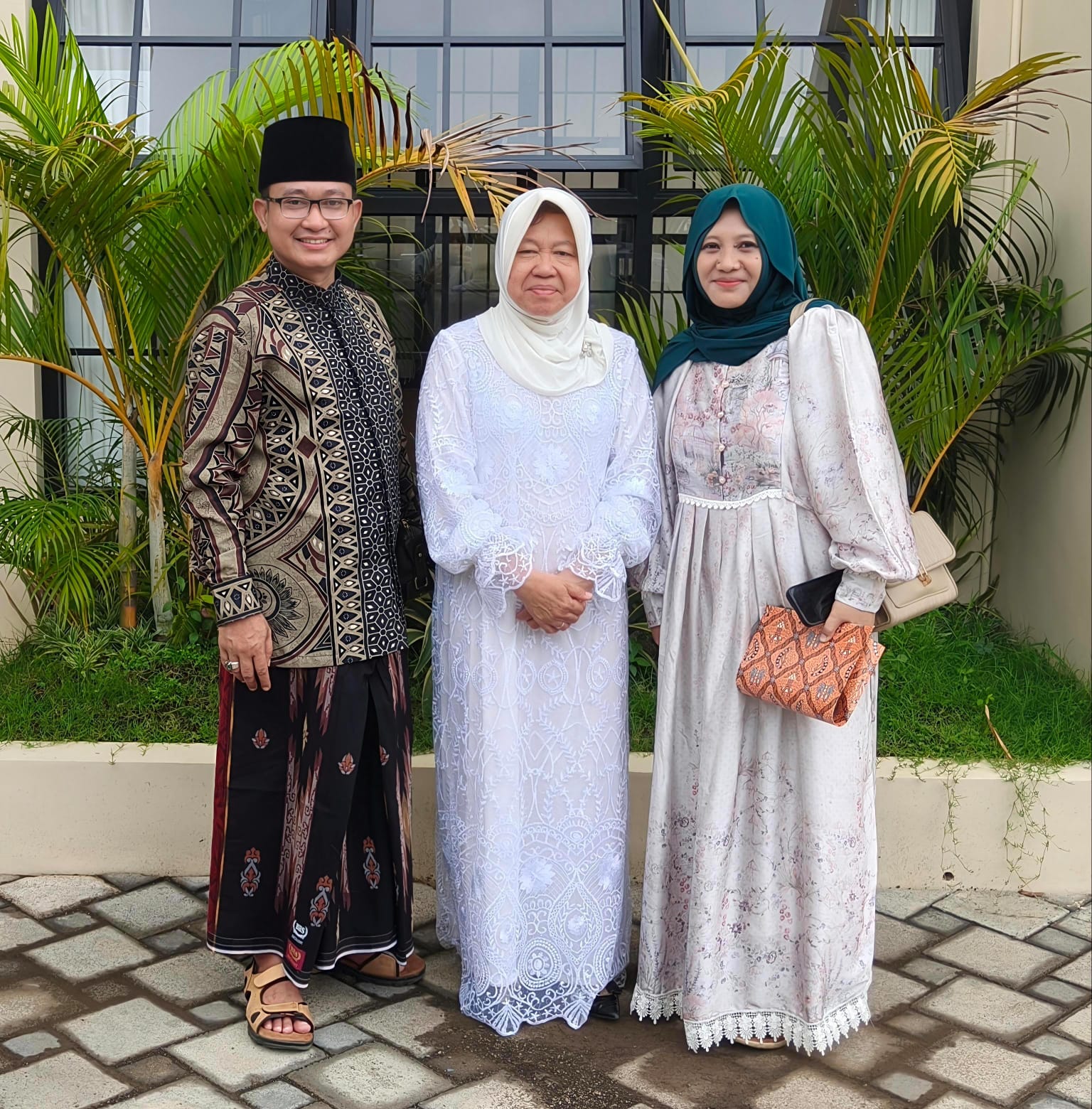 Tri Rismaharini, Ibuk'e Santri Jawa Timur