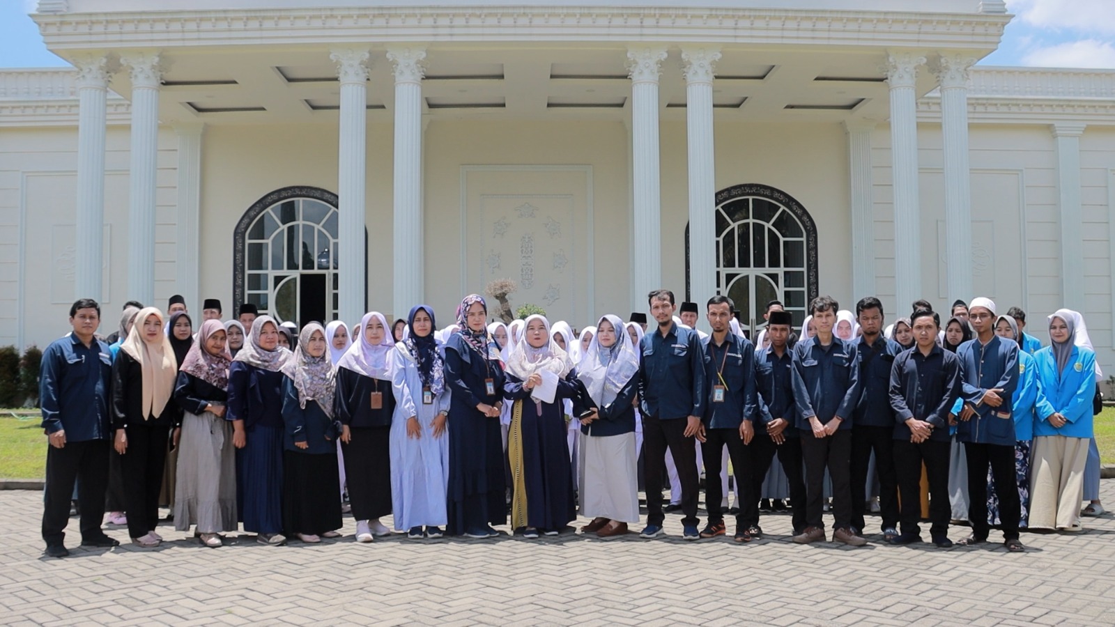 Dosen dan Mahasiswa Stikes Al-Qodiri Jember Kampanyekan Ciptakan Pemilu Damai 2024