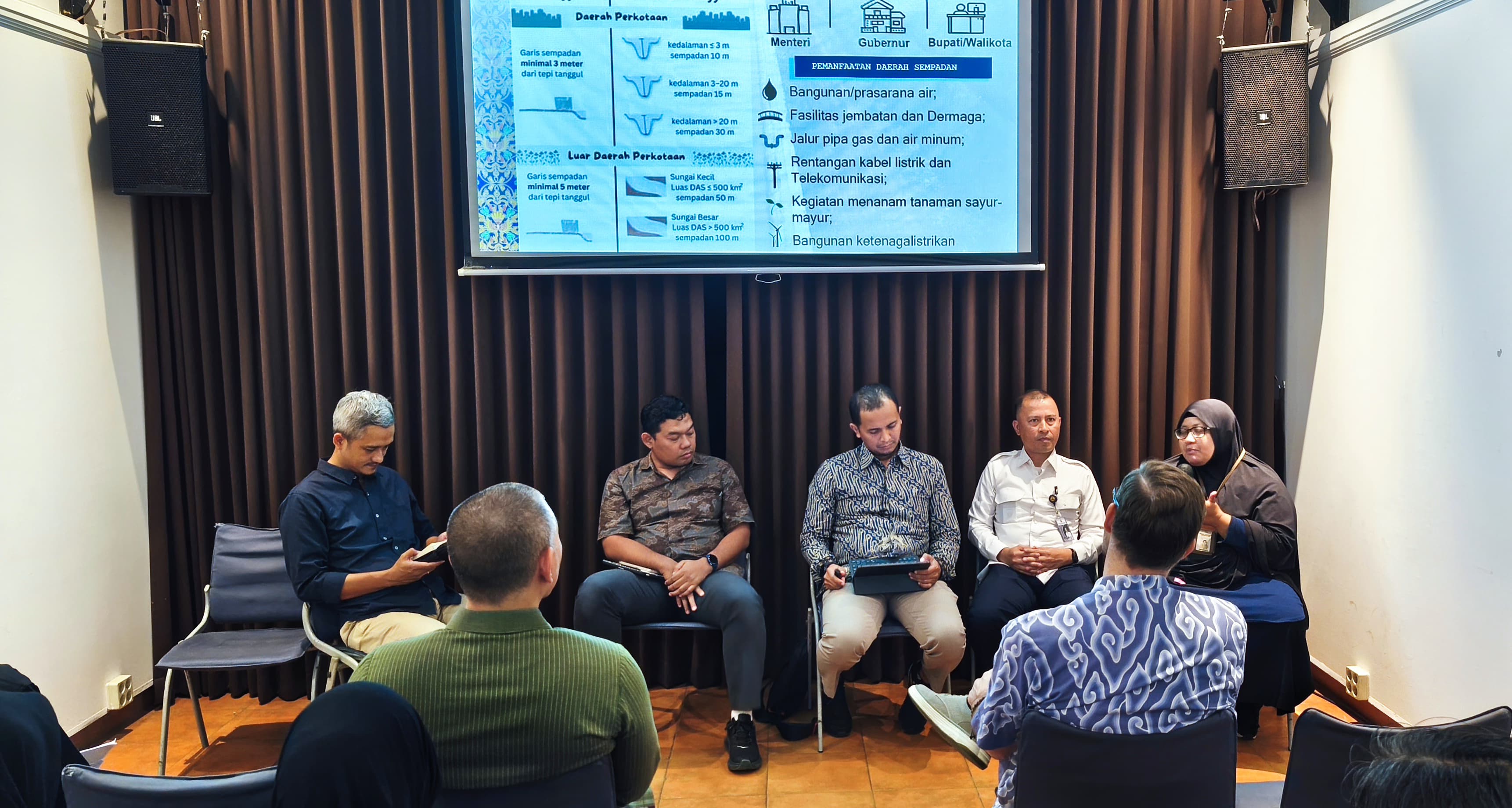 Diskusi The Silent River, DLH Surabaya Ungkap Ribuan Kwintal Sampah dari Sungai Dibuang ke TPA Benowo