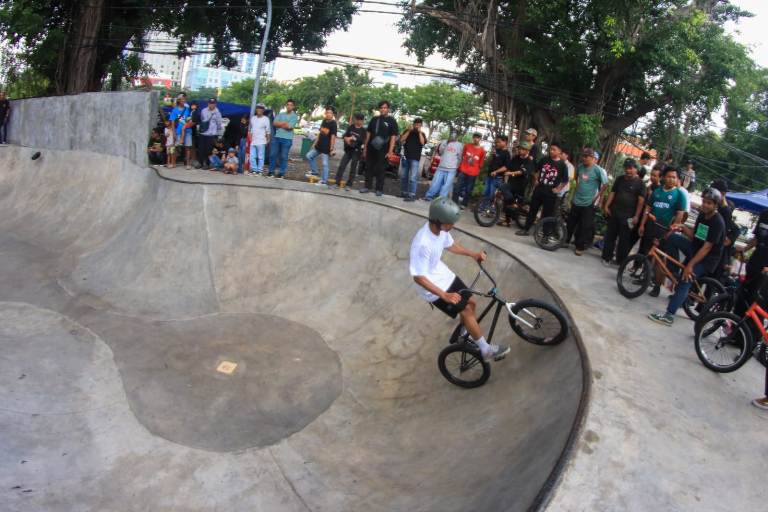 Wajah Baru Skate dan BMX Park Kalimas Punya Bowl Pertama Serta Standar Kompetisi