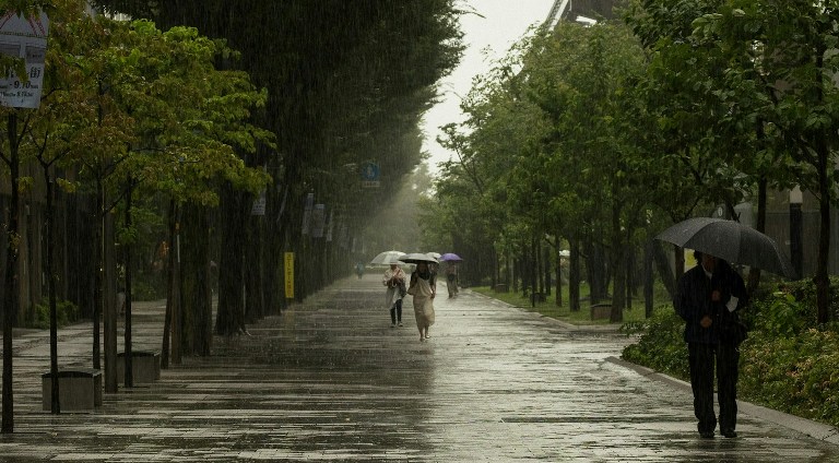 Prakiraan Cuaca Jawa Timur 2 April 2026 Didominasi Hujan Ringan hingga Sedang