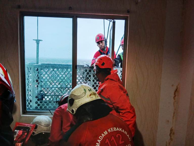 Ini Identitas Korban Kecelakaan Kerja Ascott Waterplace Apartemen Surabaya