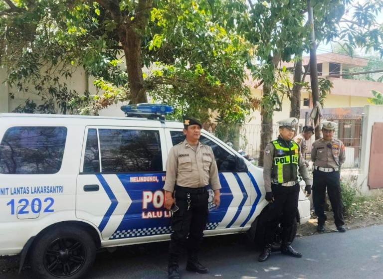 Polsek Lakarsantri Amankan Pemancar Trans Corp di Tengah Isu Boikot Trans7