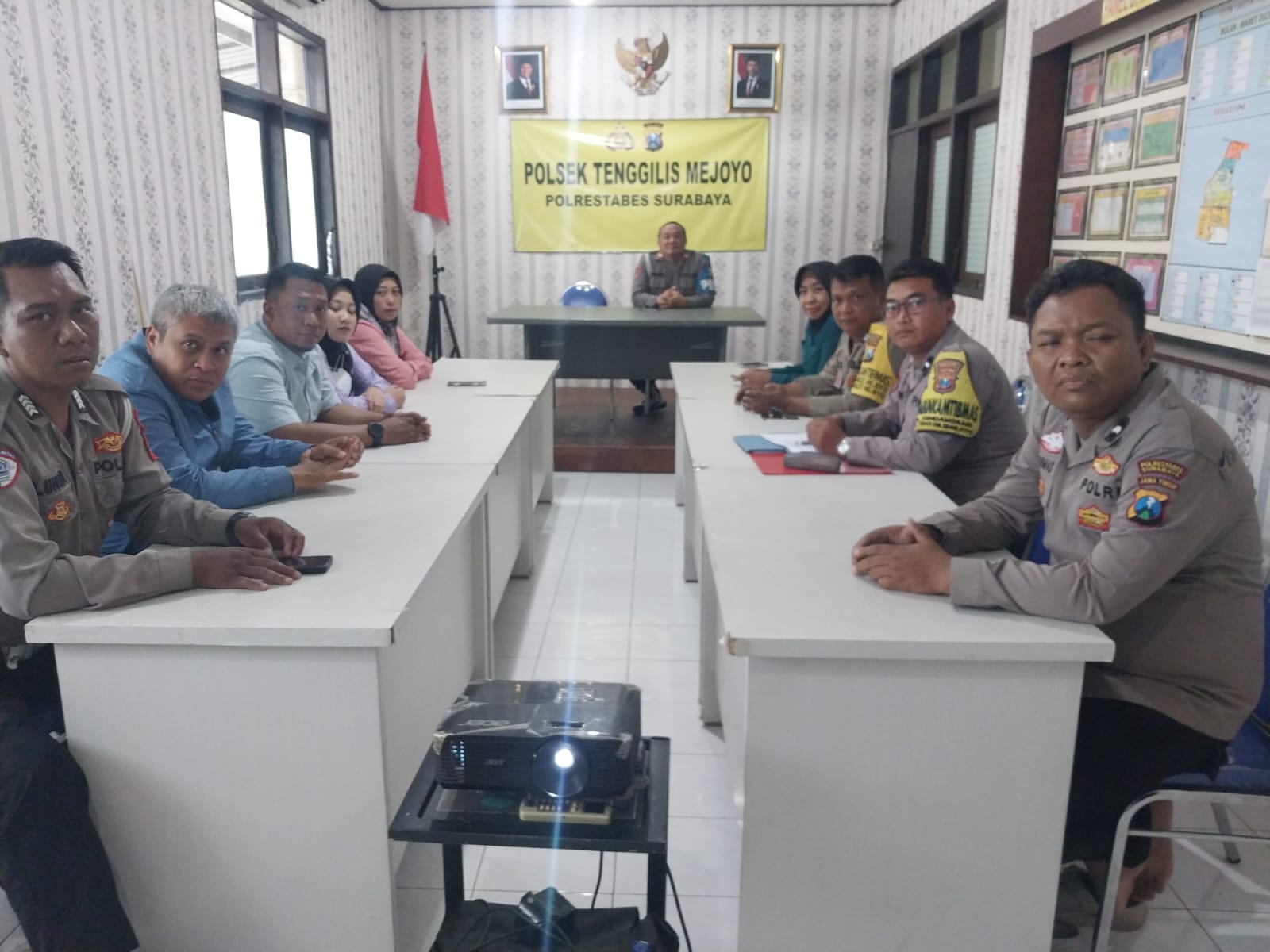 Polsek Tenggilis Mejoyo Gelar Binrohtal, Tingkatkan Keimanan Personel