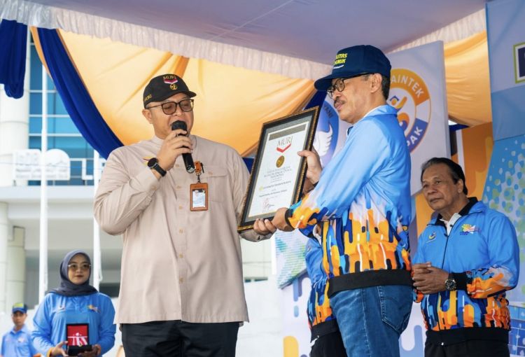 Hasilkan 11.524 Karya Inovasi Mahasiswa, Unesa Raih Rekor MURI