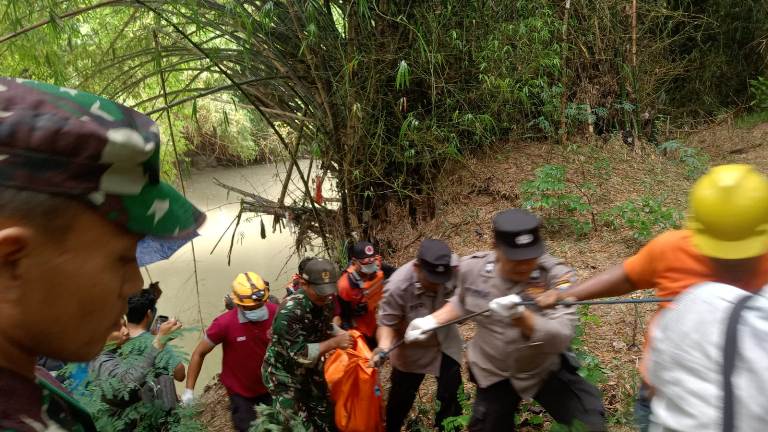Polisi Magetan Tak Temukan Bekas Luka Penganiayaan Pada Mayat Wanita Di Bengawan Madiun