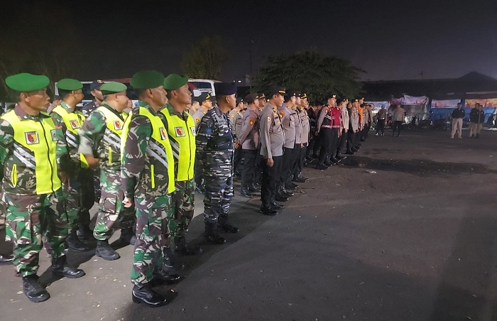 Polresta Banyuwangi Siagakan Pengamanan Tasyakuran dan  Pengesahan Warga Tingkat I PSHT Cabang Banyuwangi