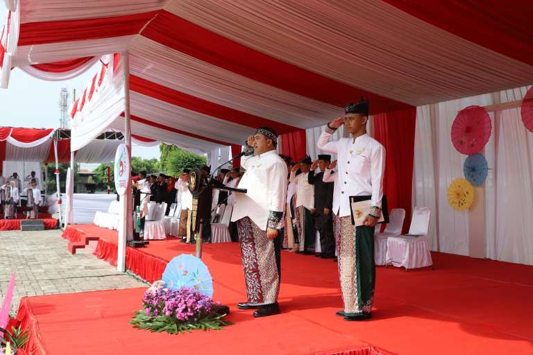 Upacara Hari Jadi Ke-115 Pemkab Jombang, Bupati Ajak Masyarakat Terus Berinovasi