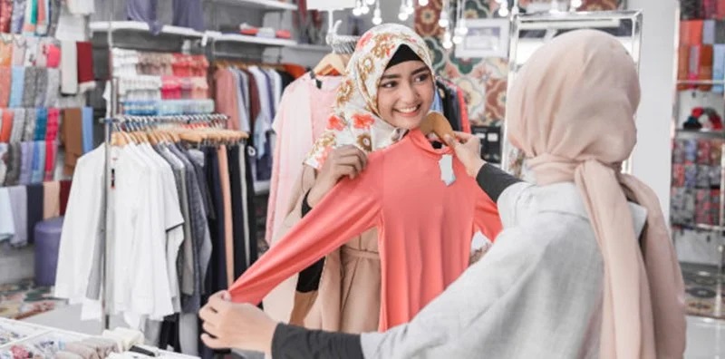 Ramai Warga Malaysia Belanja Baju Hari Raya ke Indonesia: Mencari Murah dan Cantik