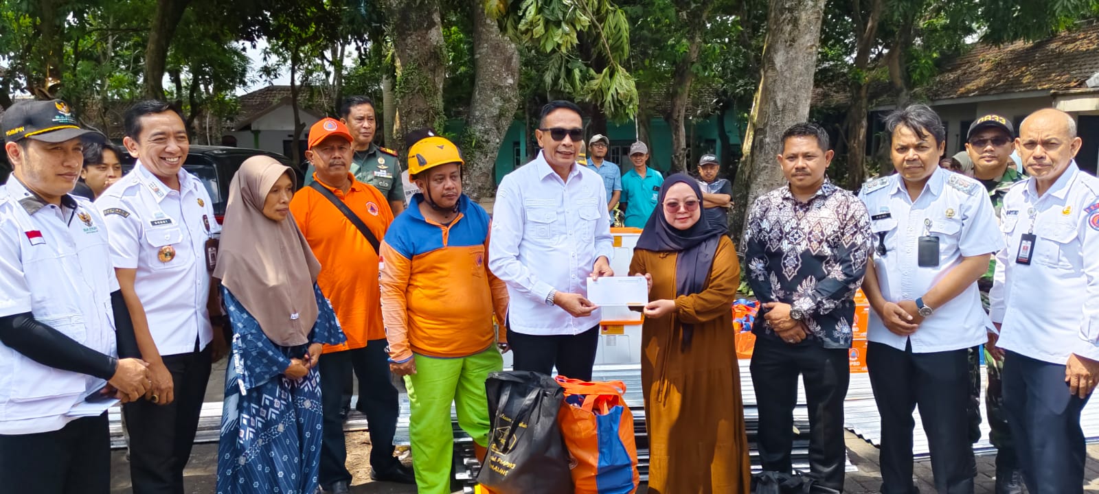 Wali Kota Malang Salurkan Bantuan ke Warga Terdampak Cuaca Ekstrem 