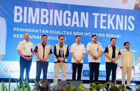 Pemkot Malang Genjot Ekonomi Kerakyatan: Ratusan UMKM dan Pekerja IHT Terima Bantuan Usaha & Pelatihan