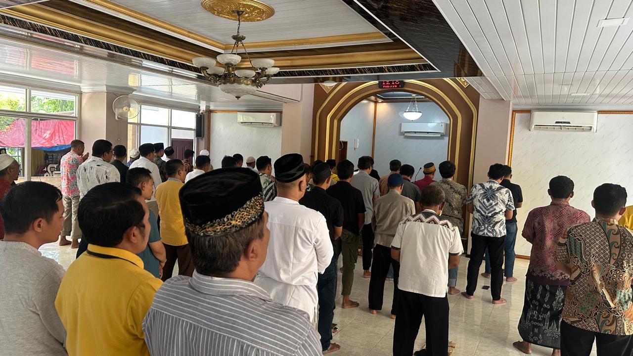 Golkar Jatim Beri Kepedulian dan Doakan Korban Ponpes Al-Khoziny 