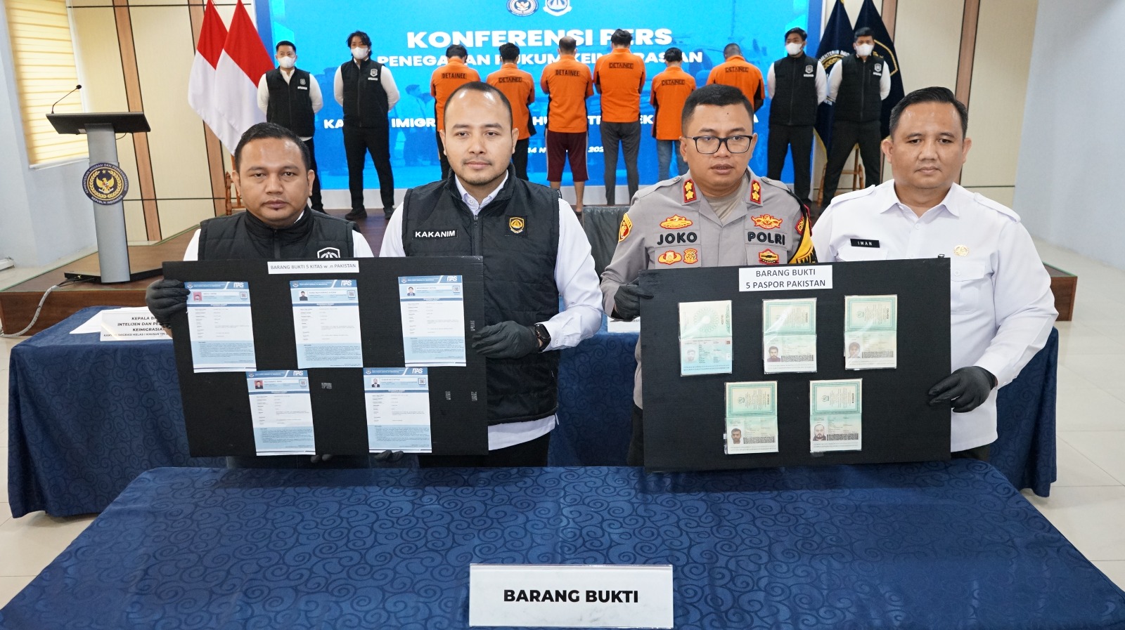 Enam WNA Terjaring Operasi Gabungan Imigrasi Soetta di Cengkareng Timur