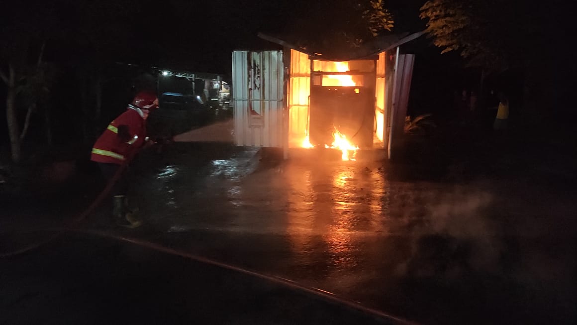 Pom Mini di Tulungagung Ludes Terbakar Gegara Kabel Terkelupas