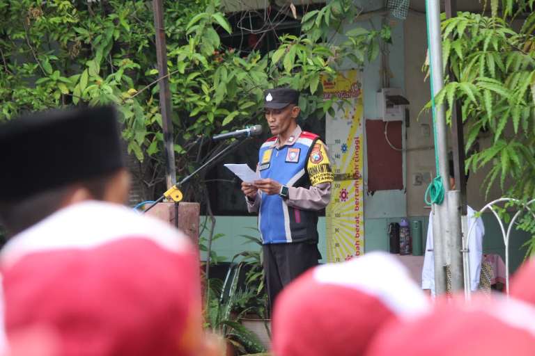 Peringati Sumpah Pemuda, Polsek Tandes Surabaya Ajak Generasi Muda Bijak Gunakan Teknologi