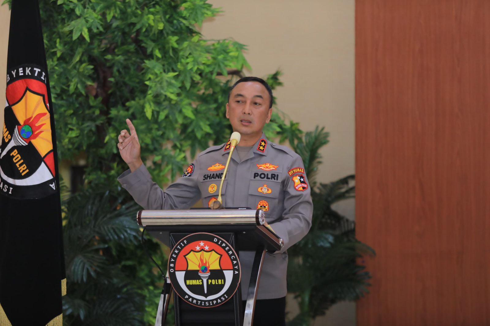 Netizen Penasaran 'Untuk Apa Robot Polisi', Ini Jawabannya