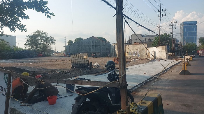 Pelindo Tambah Buffer Zone Tanjung Perak, Tampung 70 Truk untuk Cegah Parkir Liar