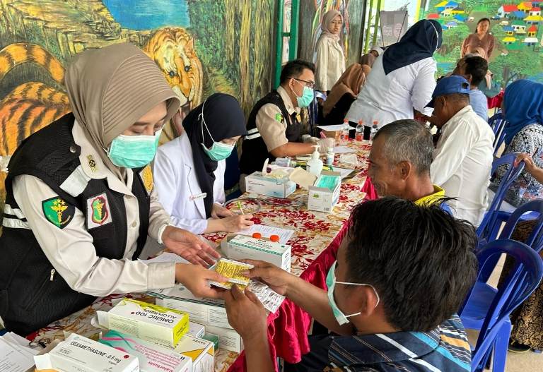 Polresta Malang Kota Bakti Kesehatan Warga Kampung Tematik