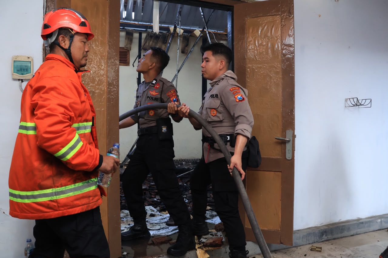 Kebakaran Bengkel Kerja Lapas Ngawi Berhasil Dipadamkan, Seluruh Tahanan Dipastikan Aman