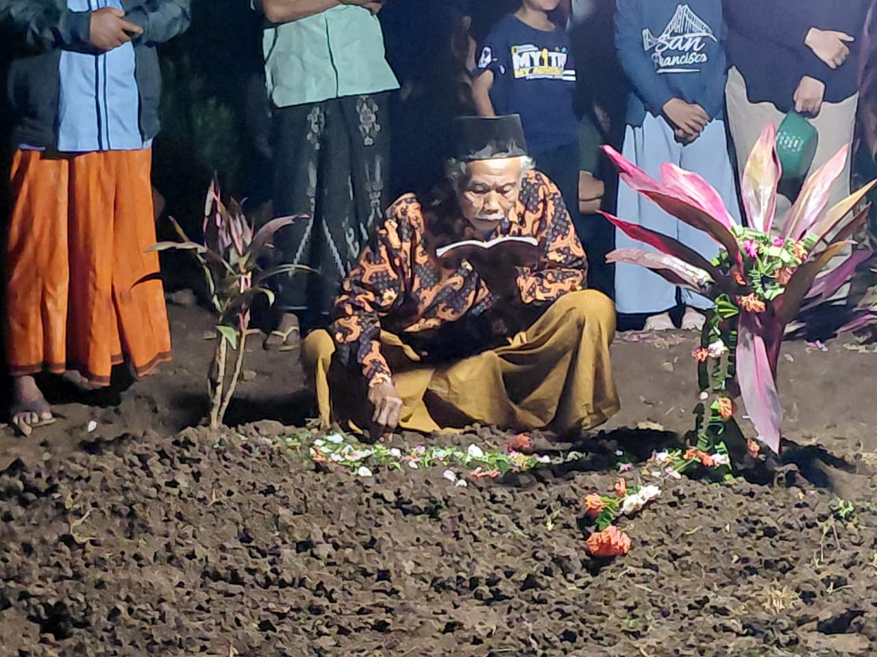 Korban Kecelakaan Bus di Jalur Bromo Bertambah Jadi 9 Orang, Perawat Betty Nurcahya Meninggal Dunia