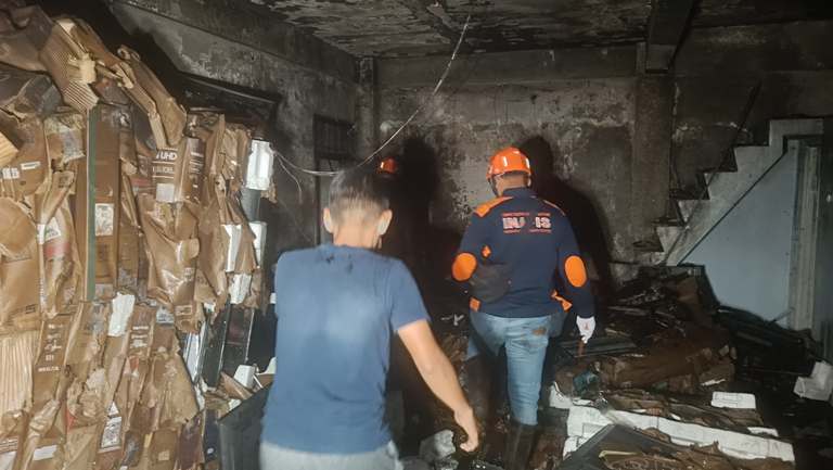 Kebakaran Gudang Elektronik Bubutan Surabaya Padam Tanpa Korban