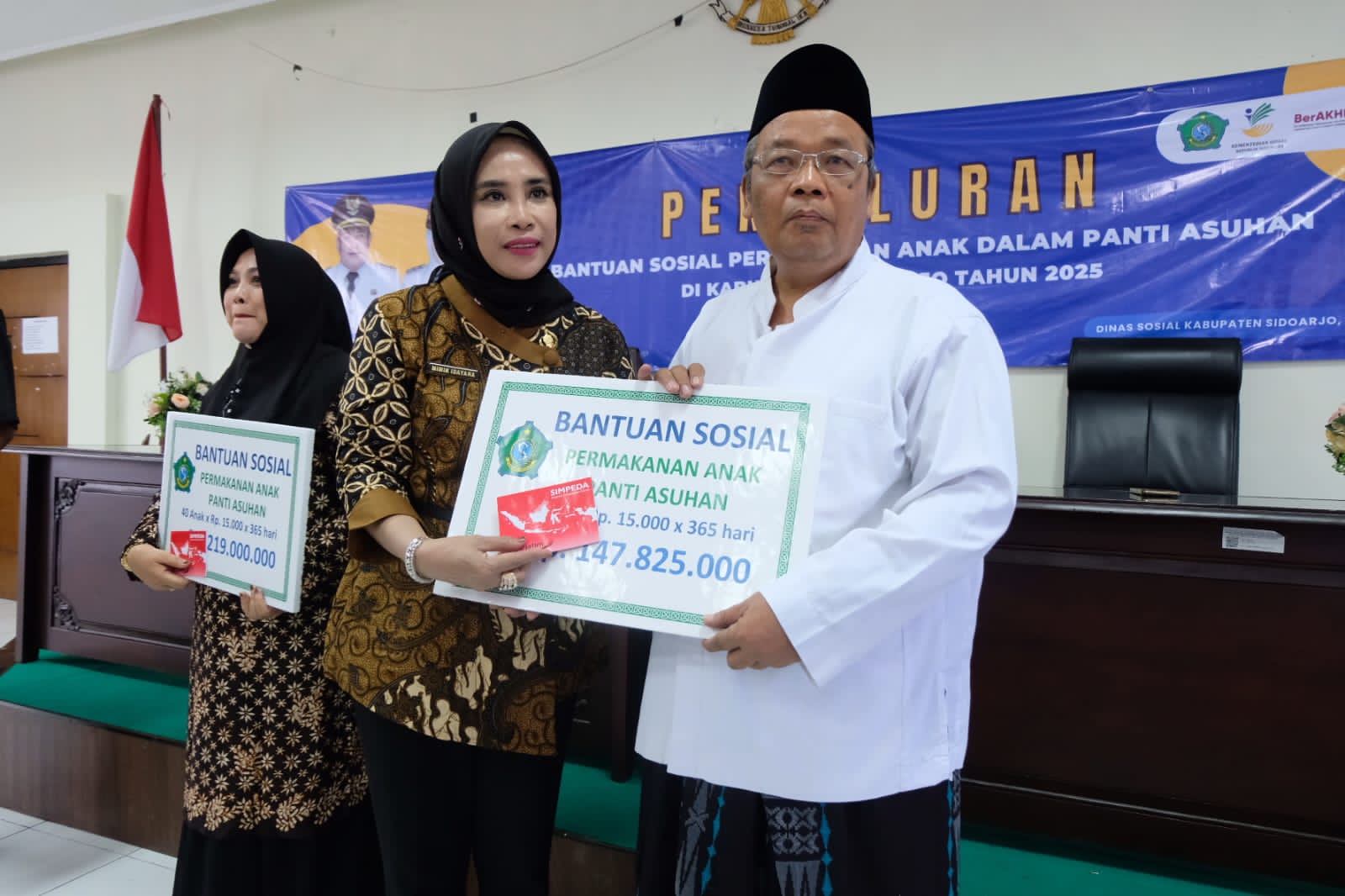 Ribuan Yatim Terima Bantuan