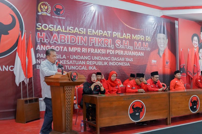 Sosialisasi Empat Pilar MPR RI Bersama Gen Z SMK Negeri Se-Bojonegoro di Kantor DPC PDI Perjuangan