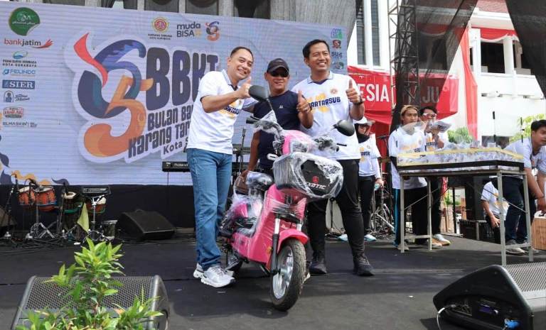 Bukan Sekadar Jalan Santai, Karang Taruna Surabaya Tunjukkan Kontribusi Nyata Lewat Fun Walk 2025