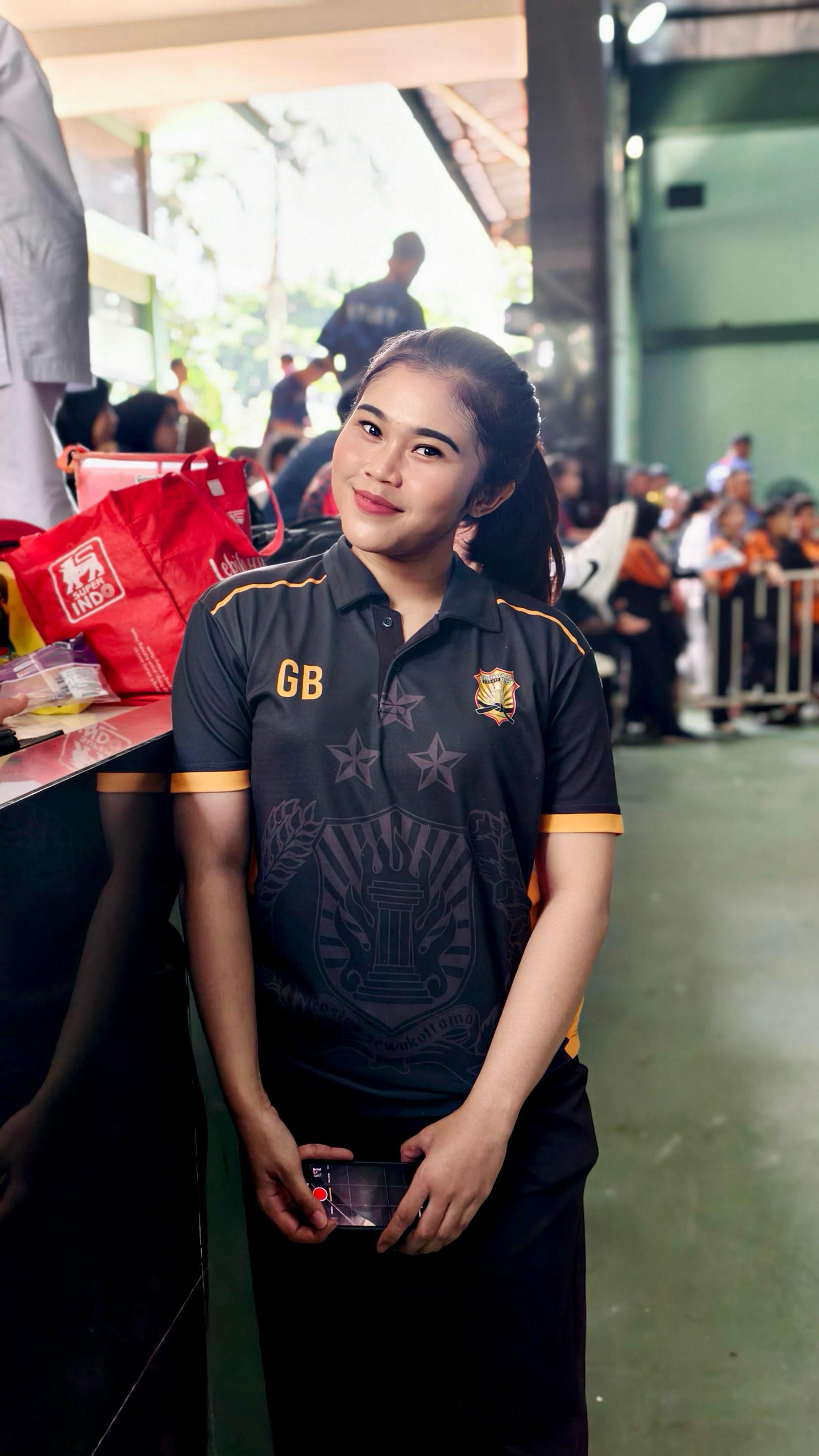 Polwan Sidoarjo Bripda Gaby Ukir Prestasi di Piala Panglima Divisi Infanteri 2 Kostrad