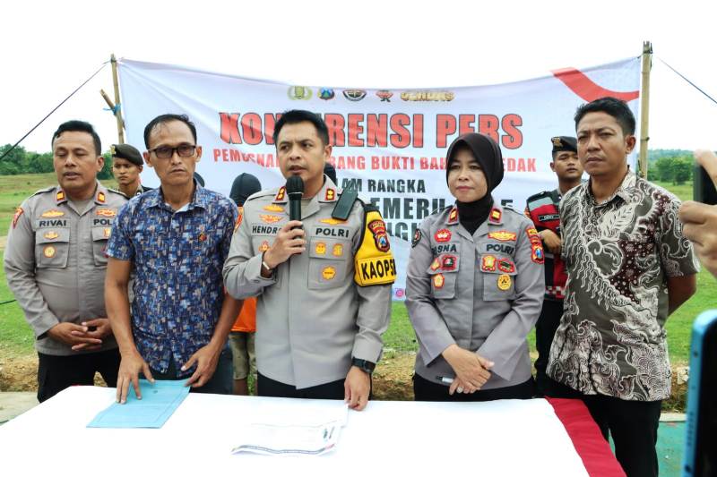 Polres Bangkalan Musnahkan 27 Kg Bahan Peledak Hasil Operasi Pekat Semeru