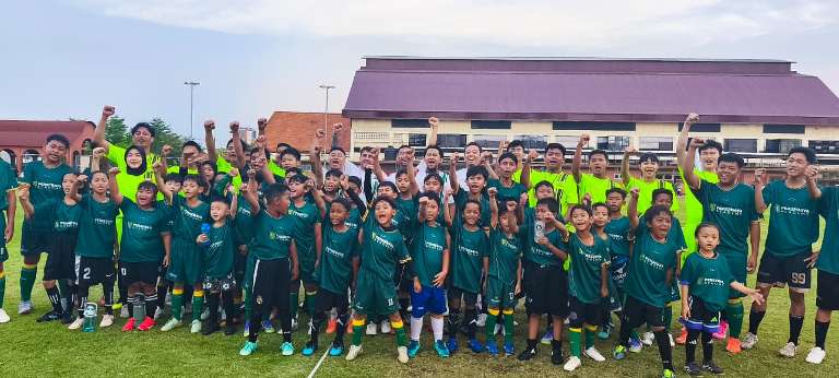 Kembangkan Pembinaan Sepak Bola Anak Usia Dini, Persebaya Academy Gelar Trial Class di Lapangan Thor