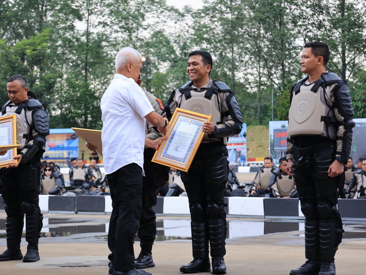 Kapolresta Sidoarjo Kombespol Christian Tobing Raih Penghargaan Terbaik Kapolri