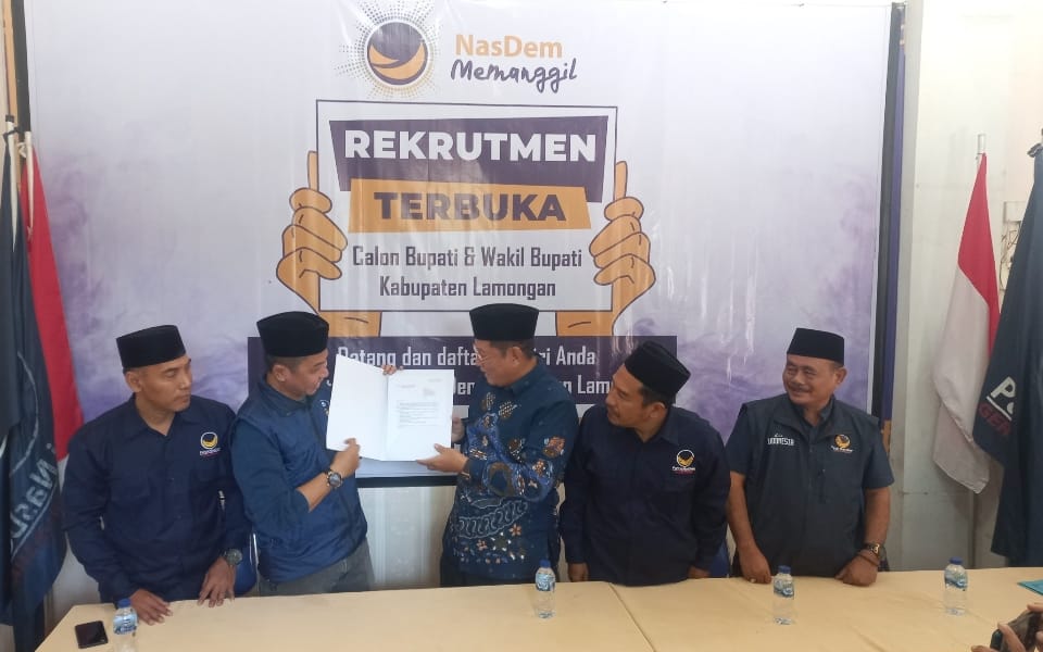 Bupati dan Wakil Bupati Aktif Berebut Mendaftar Bacakada di DPD NasDem Lamongan